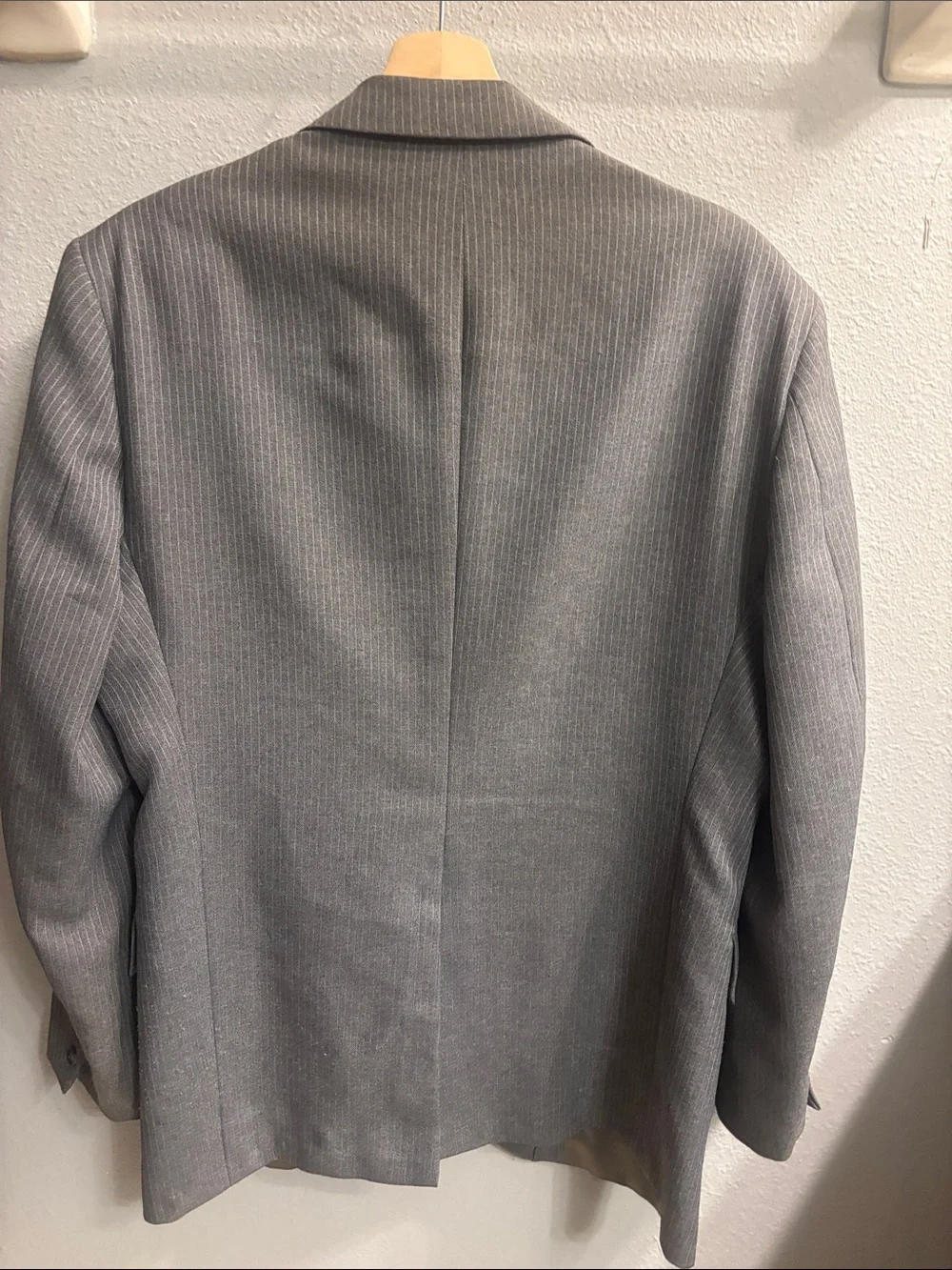Emile Duval Gray Pinstripe Suit Jacket and Trousers - Classic Tailored Look